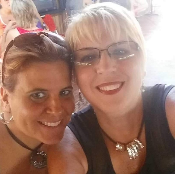 Meet your Posher, Lana - Picture 6 of 7